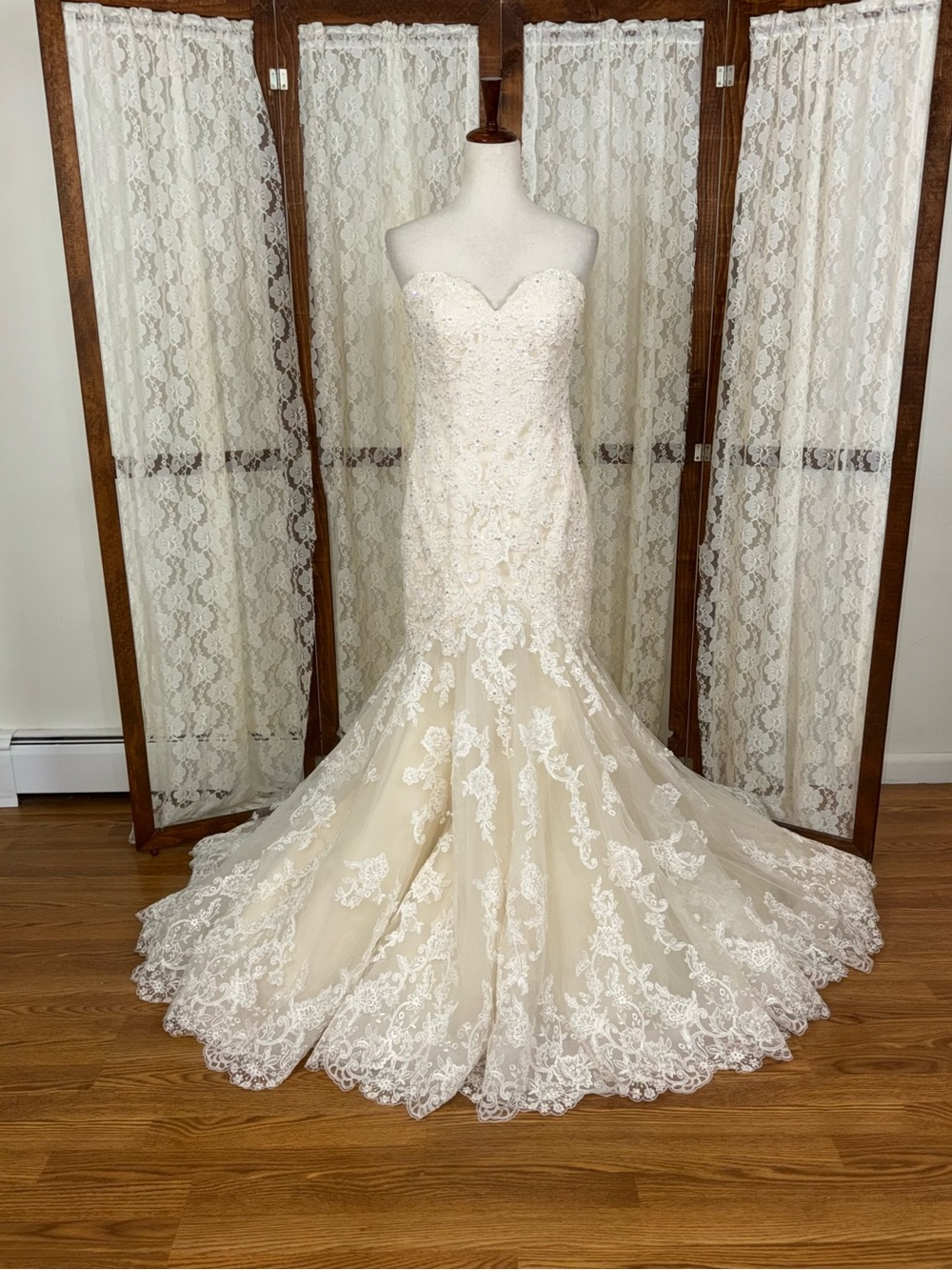 Stunning NEW Mori Lee “Kenzie” Alencon Lace Wedding Gown